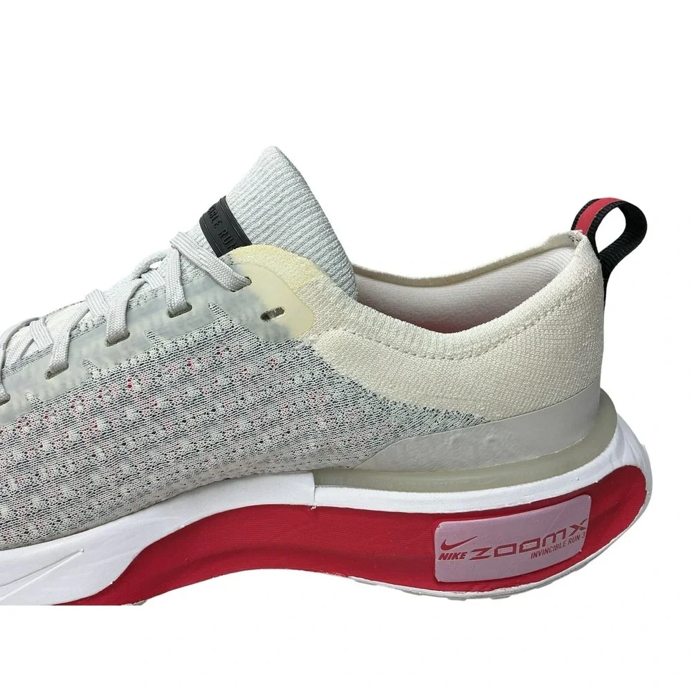Nike Invincible 3 – Size 10 Men Running Shoe Grey White Fire Red NEW With Defect